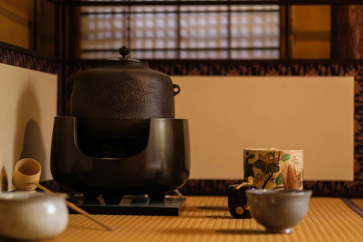 Complete tea ceremony set with gaiwan and accessories