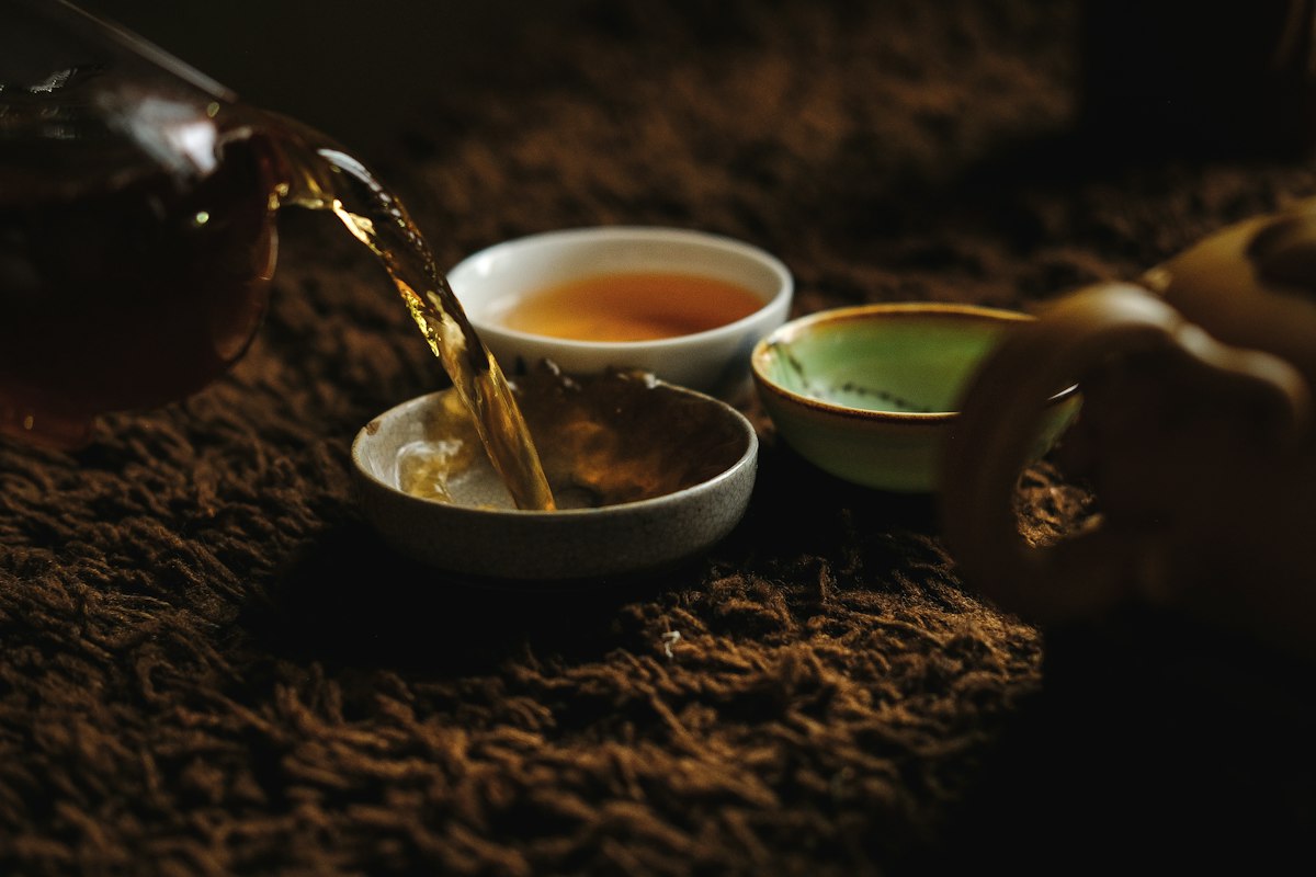 Zisha clay teapot with natural finish